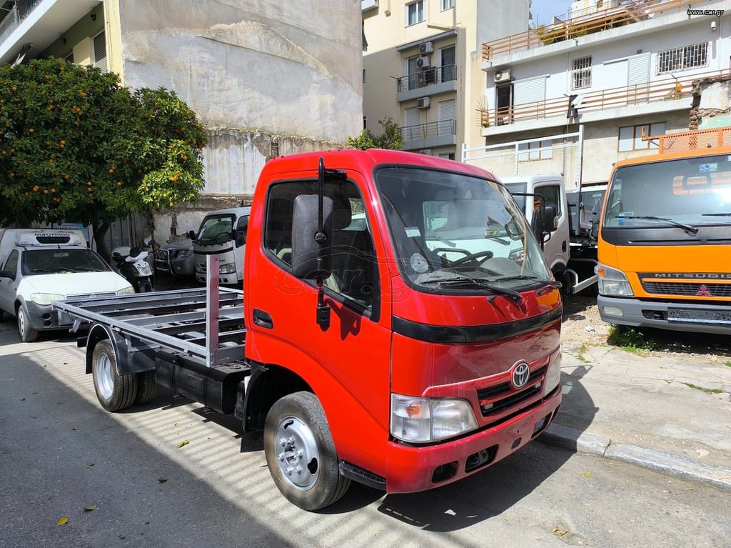 Toyota Dyna 150 2014 Κόκκινο